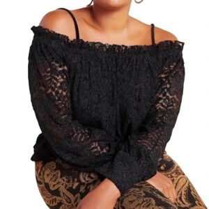NWT Anthropologie Eri + Ali Romana Over the Shoulder Lace Top
Size Large